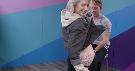 Courtney Miller ホットスター ギャラリー