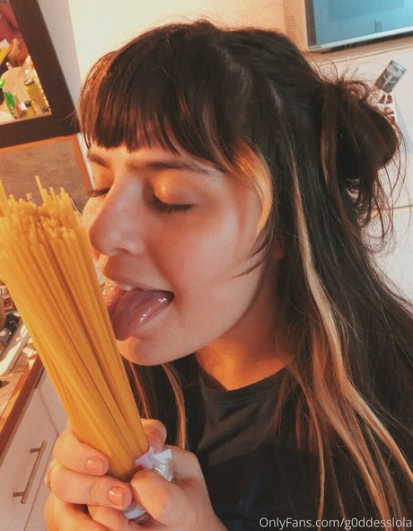 レズビアン乱交オンリーファンズ セクシーヌード 写真