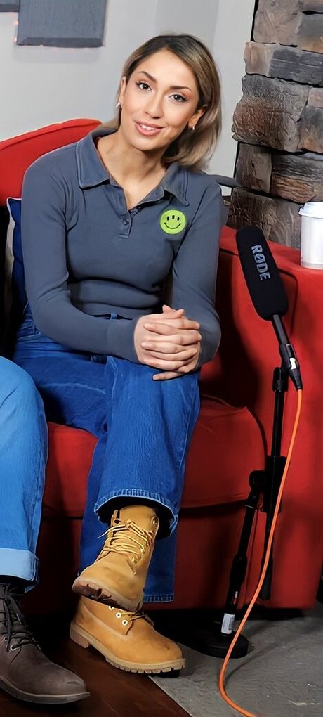 足 マンコ オンリーファンズ ホットヌード 画像