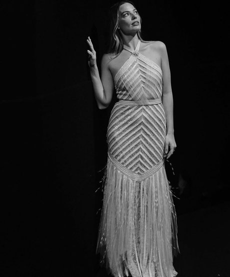 曲線美の女の子オンリーファンズ 無料セックス 写真