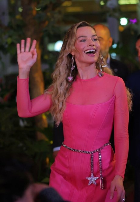 フェイシャルオンリーファンズ アート裸 ギャラリー