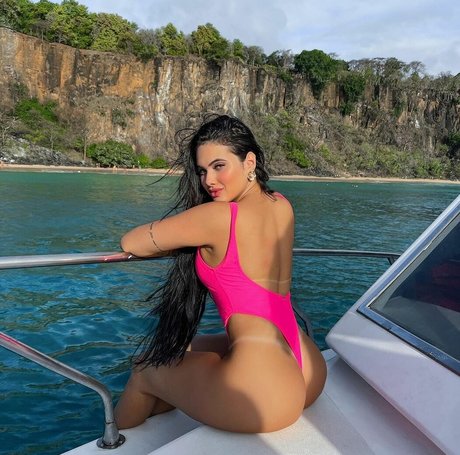 アナルファックオンリーファンズ 美しいヌード アーカイブ