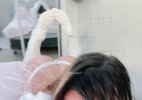 Healslxt ポルノスター 裸 画像