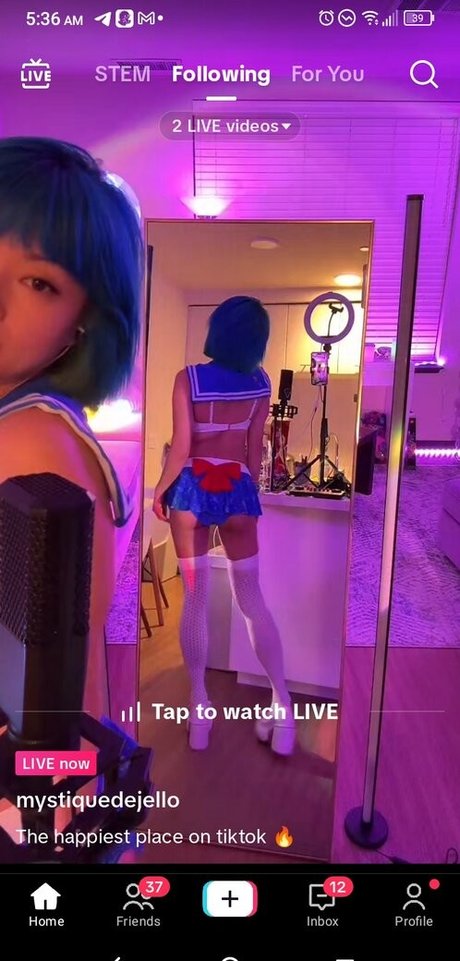 曲線美のxxx オンリーファンズ 裸 画像