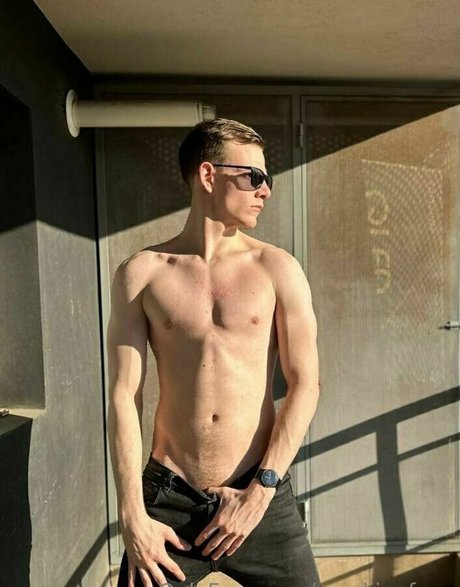 ビーチセックスオンリーファンズ ホットxxx 画像