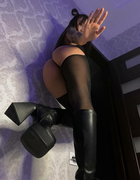 kk magdalene ヌードのポルノスター 写真