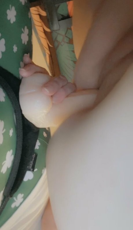 フラットオンリーファン 無料裸 写真