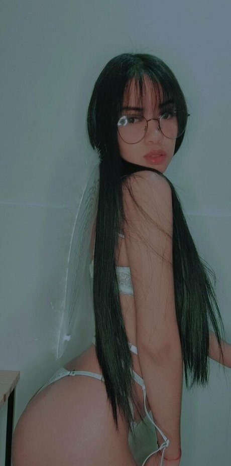 larabbitvalentinaof ポルノスター 写真