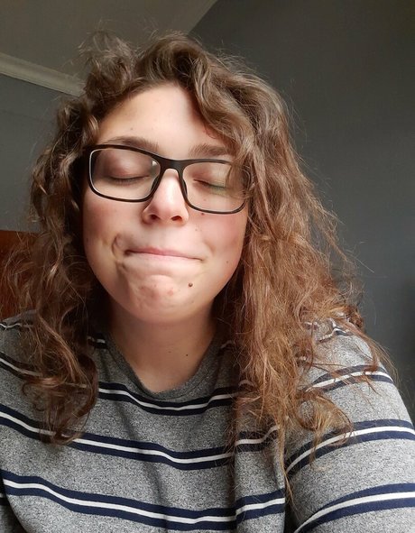 太った足のオンリーファンズ ホット 写真