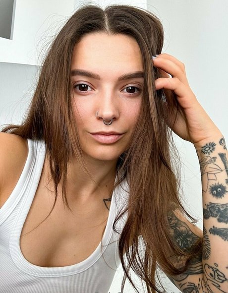 アマチュアディープスロートオンリーファンズ 無料xxx 画像