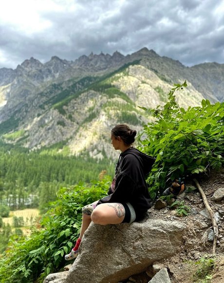 アマチュアペッギングオンリーファンズ エロチック 画像