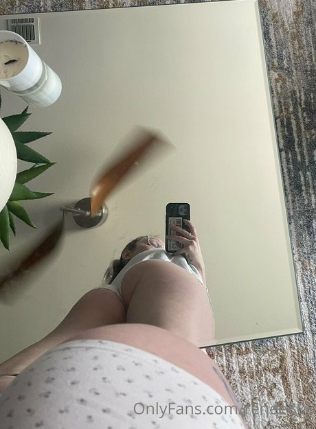 巨乳カップルオンリーファンズ 無料ヌード ギャラリー