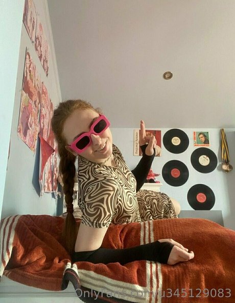 aerin emerald 美しいポルノスター 画像