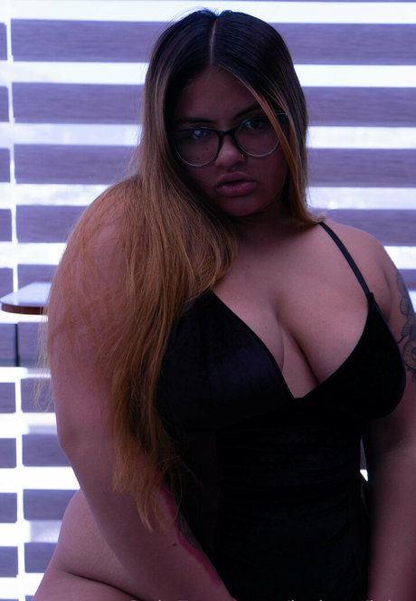 babyarisha HDモデル 写真