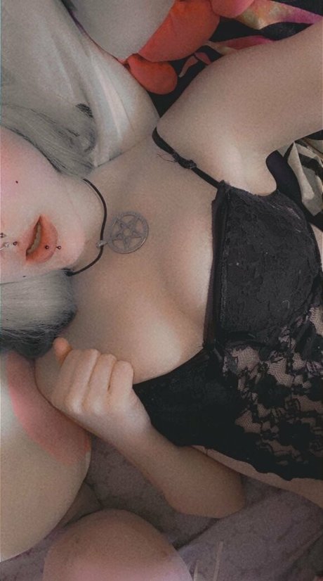 stupidelfbihhh HD女優 画像