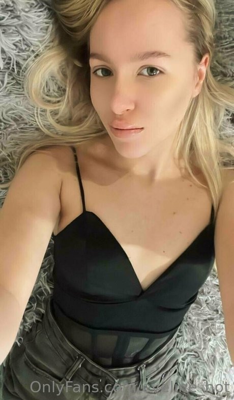 eveline hot 美しいスター ギャラリー