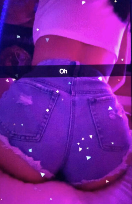 itselessa アートモデル 画像