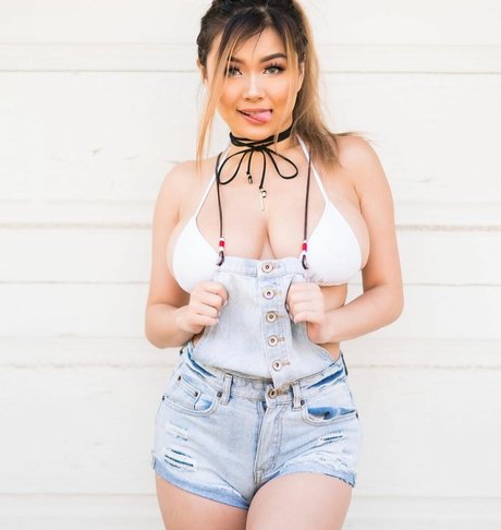 ワークアウト オンリーファンズ 無料 画像