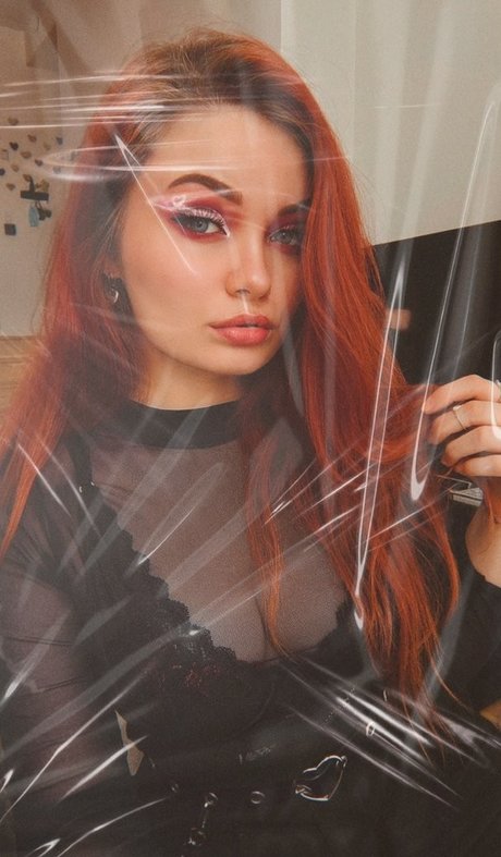 アナル乱交オンリーファンズ アートヌード ギャラリー