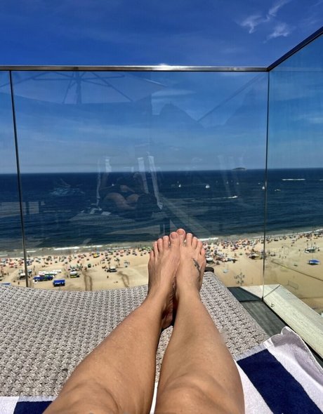 Regina Volpato HDスター 写真