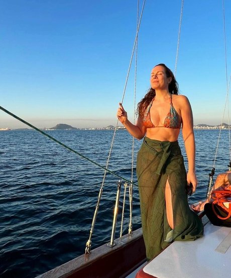 Regina Volpato 素敵な女優 写真