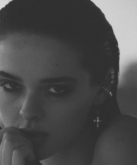 Charlotte Lawrence エロティックなスター 写真