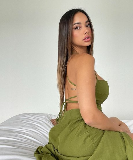 asmrマッサージオンリーファンズ アートポルノ 画像