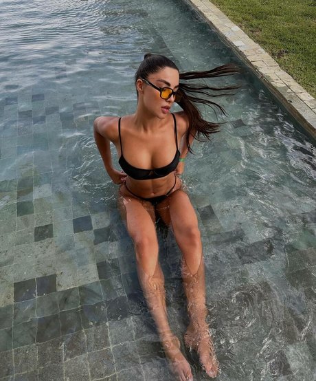 コスプレ ヘンタイ オンリーファンズ 美しい裸 写真