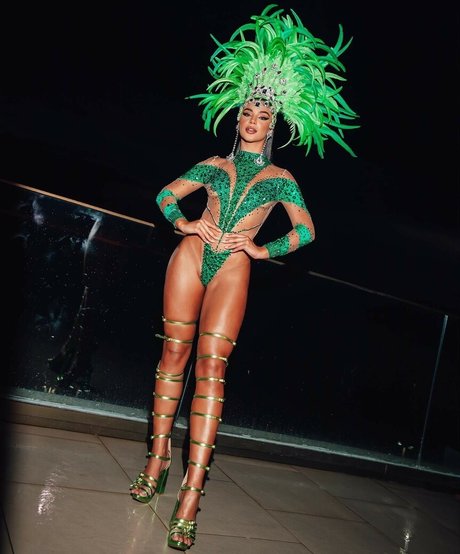 Gabriela Versiani 独占女優 写真