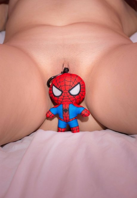 Hitomi Locks xxxモデル 写真