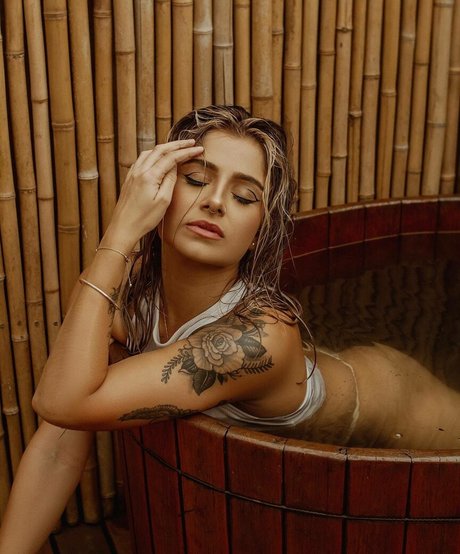 超デブおばあちゃんオンリーファンズ 無料ヌード 写真