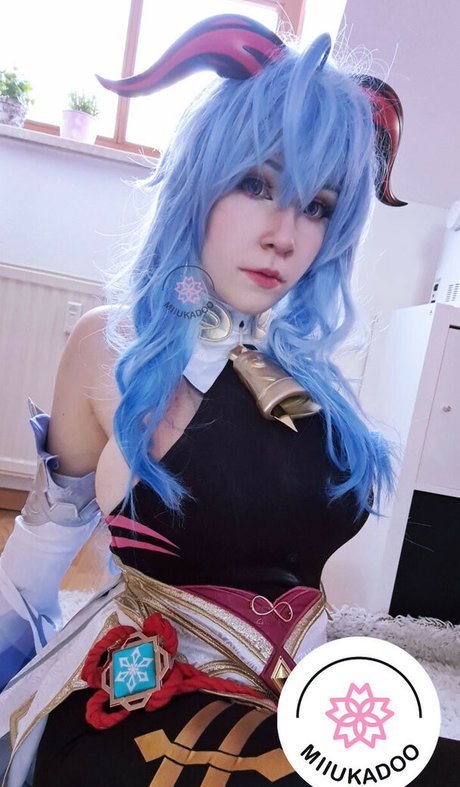 オンリーファンズの動画 トップ 画像