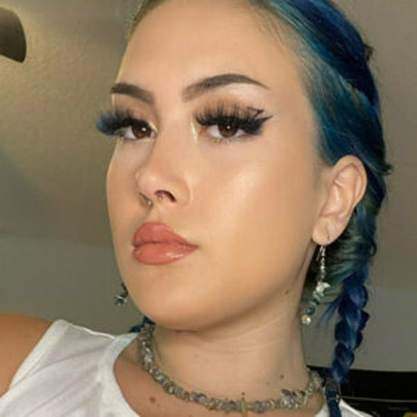 アラブの熟女オンリーファンズ ホットヌード 写真