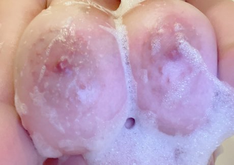 小柄な足オンリーファンズ 素敵 画像