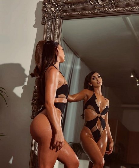 Niki Bianchini ポルノスター 写真