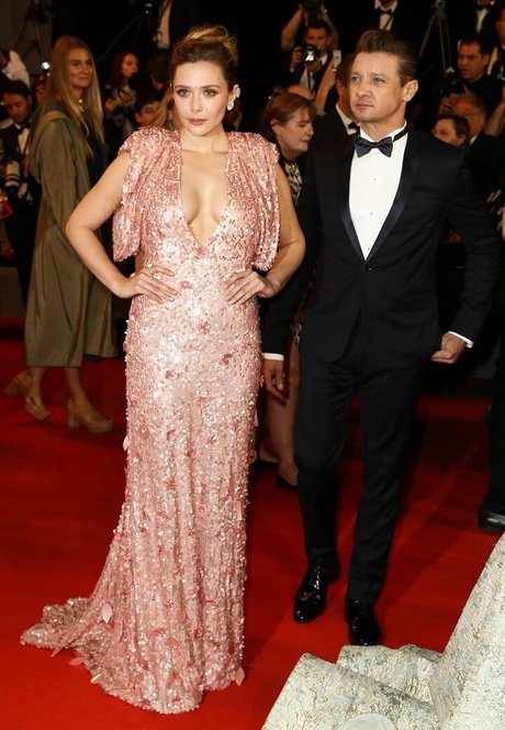 足の動画 オンリーファンズ 可愛い 写真