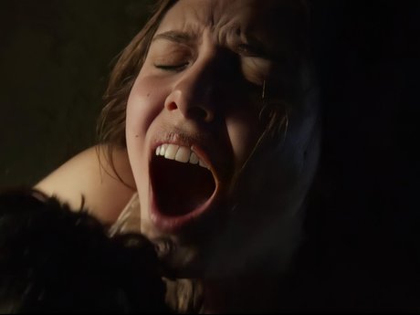 キティ・ウェット・オンリーファンズ 可愛い 写真