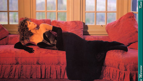 巨乳ランジェリーオンリーファンズ エロチック 画像