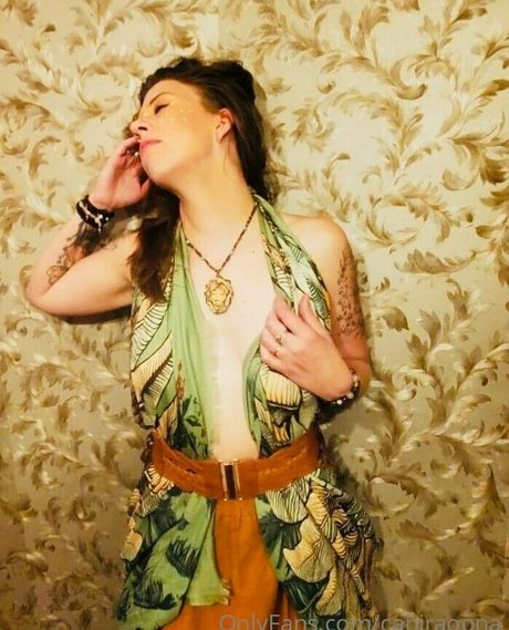 cahiraoona 無料女優 写真