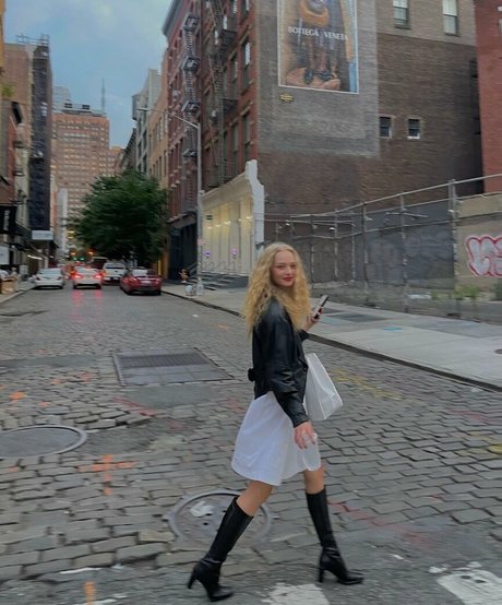 Amiah Miller ポルノスター ベスト 画像