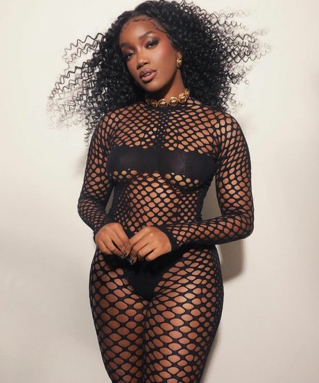 黒人女性のオンリーファンズ えろ アーカイブ