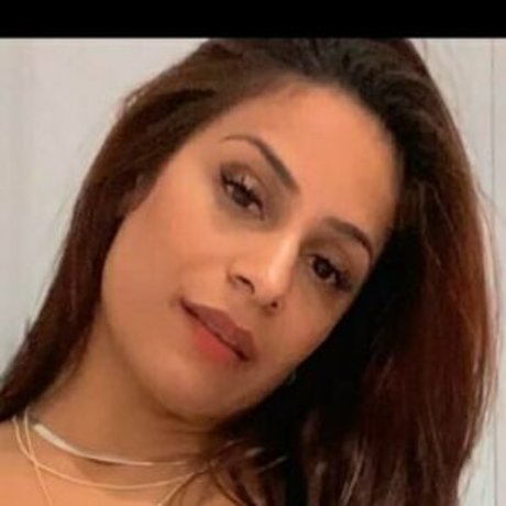 かわいいブロンドのオンリーファンズ エロ 写真