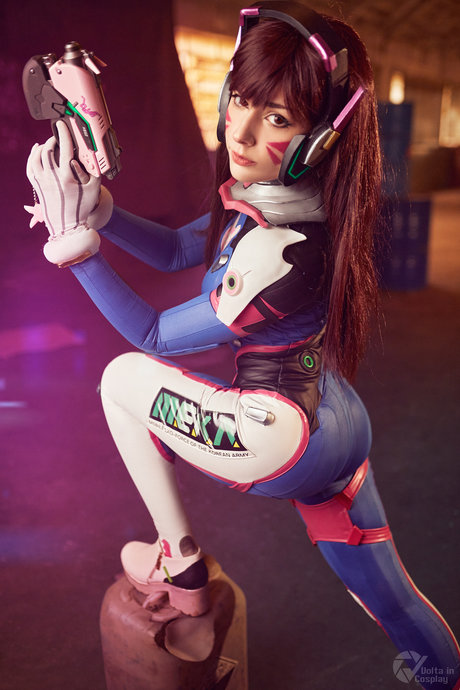 曲線美のxxx オンリーファンズ 美しいヌード 写真