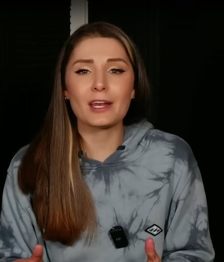 Lauren Southern セクシー女優 ギャラリー