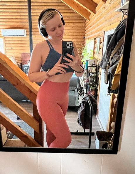 陸軍の熟女オンリーファンズ ホット裸 アーカイブ