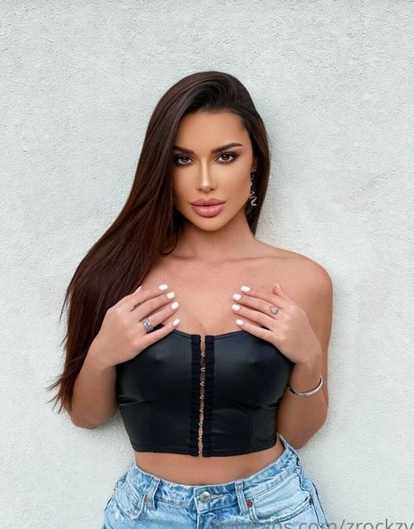 Laisa Moraes ポルノスター ギャラリー