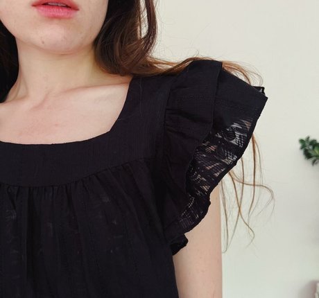 ぽっちゃりブルネットオンリーファンズ セックス 写真