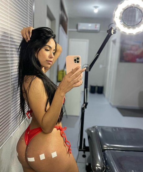 Larissa Nunes ポルノスター パーフェクト 写真