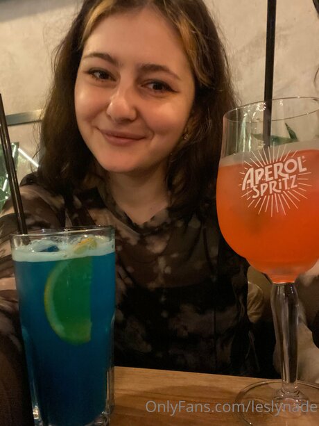 For you Lesly_ セクシーモデル 画像