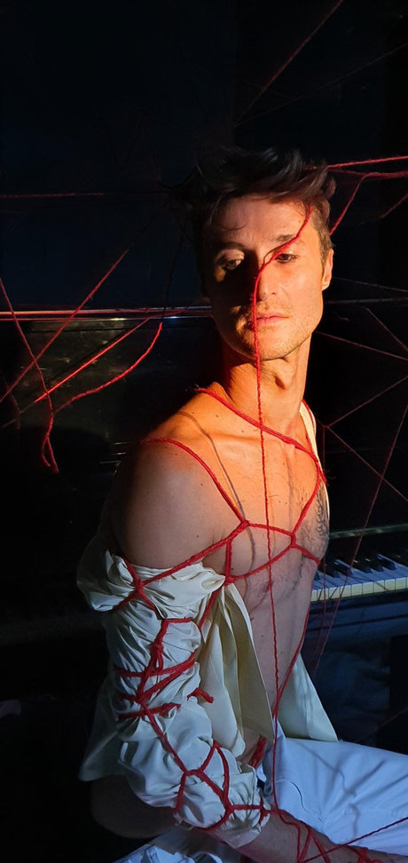 Leo Conrad X 高品質スター アーカイブ